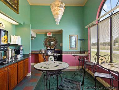 Super 8 By Wyndham Brunswick South I-95 Motel Restoran foto